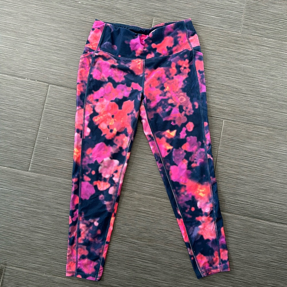 DSG Women's Performance 7/8 Legging Roses Size MEDIUM Gym Activewear